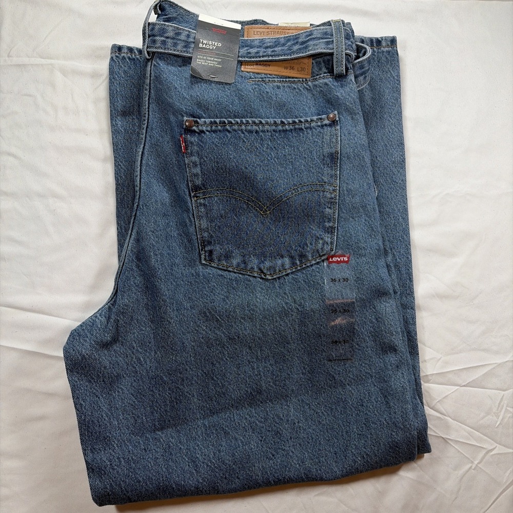 Levi's Premium Twisted Baggy Wide Leg Men's Jeans Size 36x30 Brand New Belted